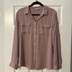 LOFT women’s button down shirt in size L